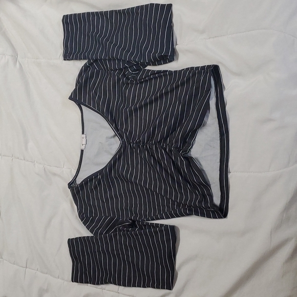 🌷Crimped front long sleeve - Picture 1 of 3